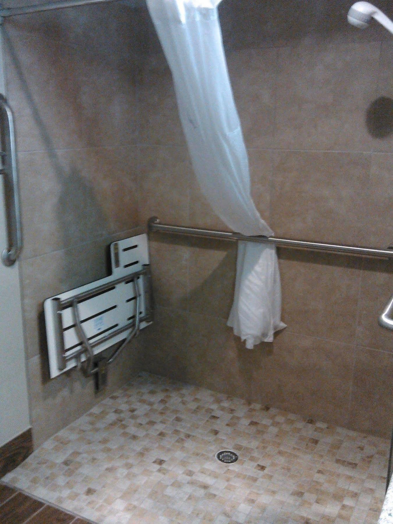 קורנליה Quality Inn מראה חיצוני תמונה